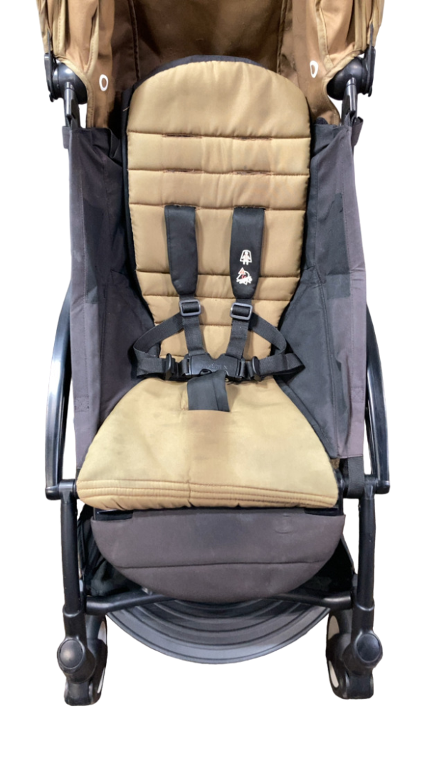 Babyzen YOYO Stroller, 2019, Black with Taupe For Sale - Image 5